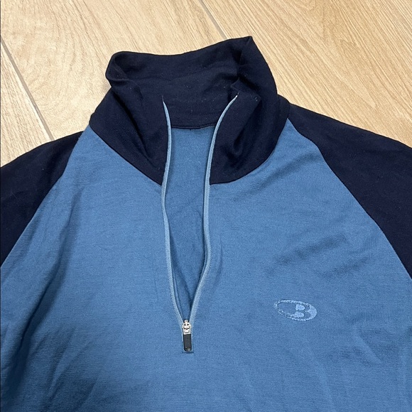 Icebreaker Men's V-Neck Sweater - Blue and Black - Picture 2 of 7